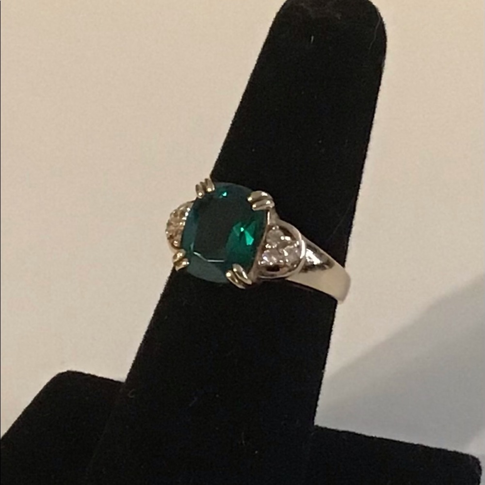 14K gold Emerald Green CZ ring